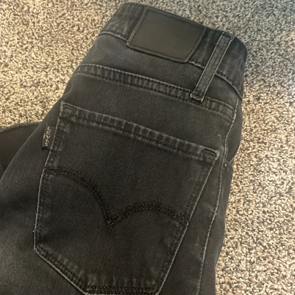 Levi’s Mile High Skinny’s - Picture 3 of 3